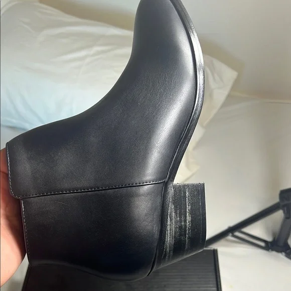 Thursday boot company Ankle women’s black leather Boots  Sleek Design - Picture 12 of 16